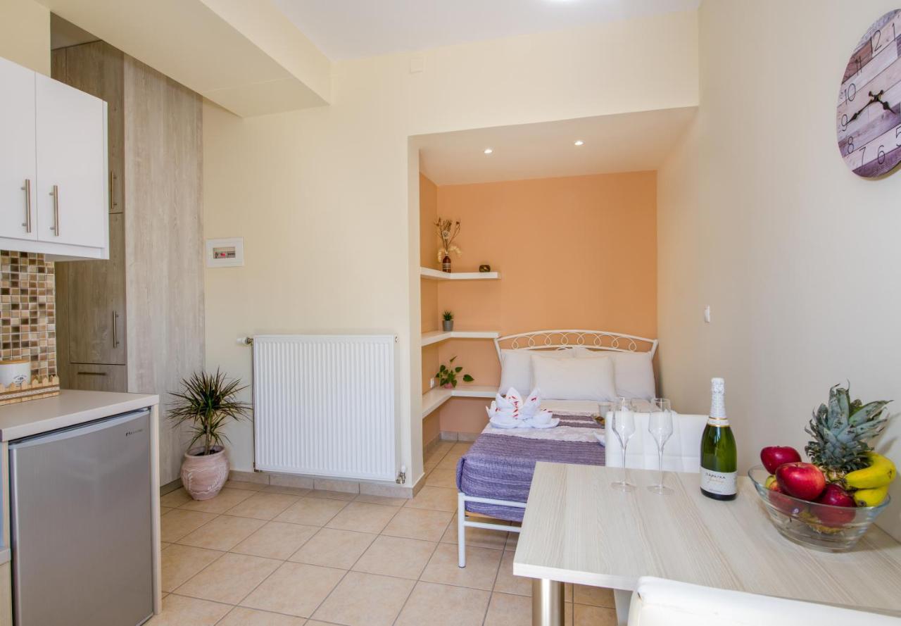 Georgia Apartment III Chania  Bagian luar foto